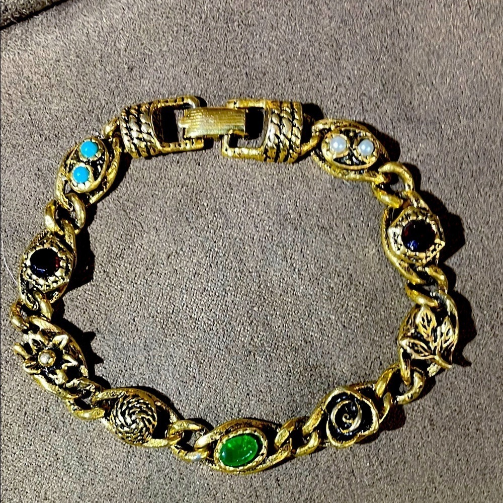 Vintage 1960 Goldette Bracelet 7.2”